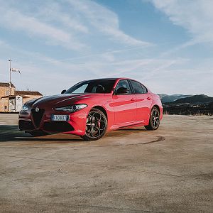 Alfa Romeo Giulia - 2.0 TB 280cv - AT8 - Veloce TI - Rosso Alfa - 2019