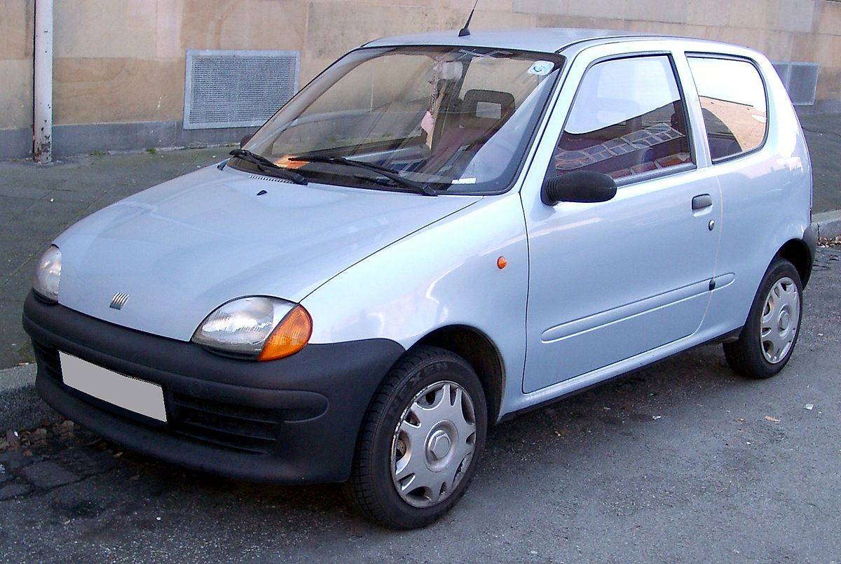 1200px-Fiat_Seicento_front_20080224.jpg