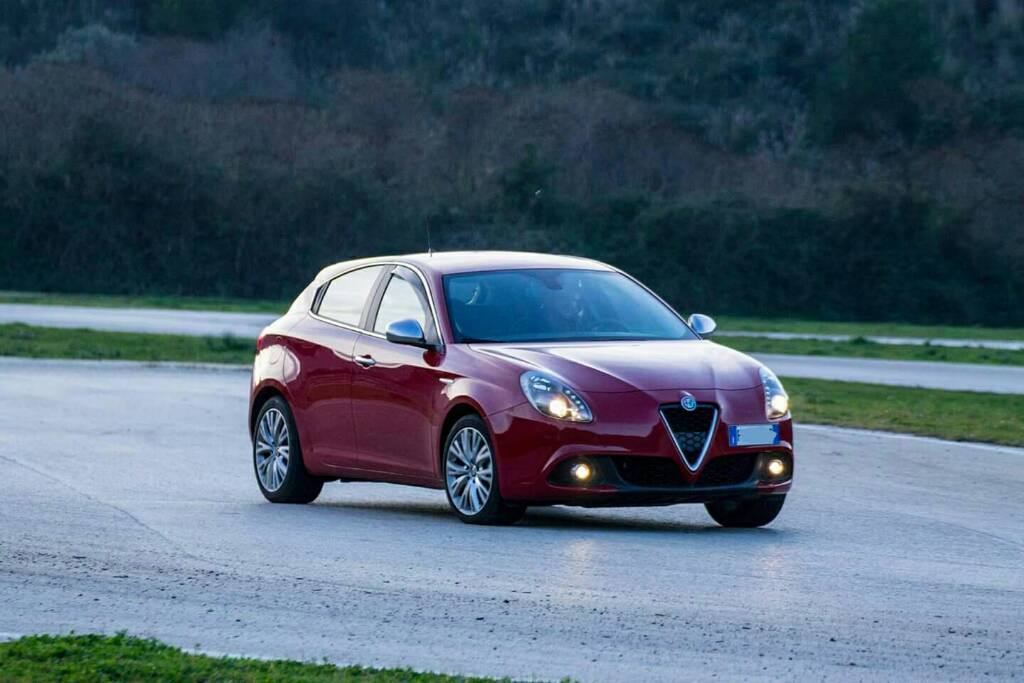 Alfa Romeo Giulietta 1 4 Tb 120cv My 2016 Super