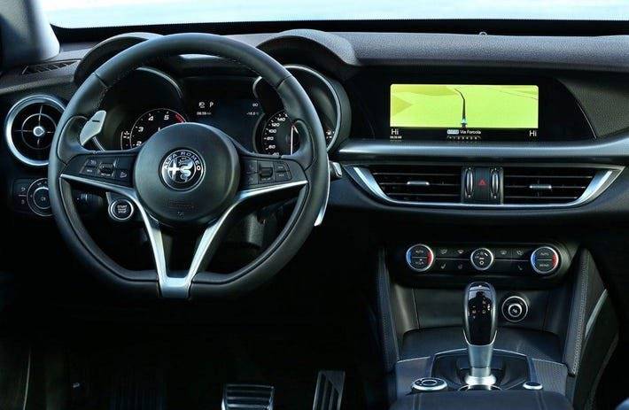 170222_Alfa-Romeo_AR-Stelvio_28-1200x783.jpg