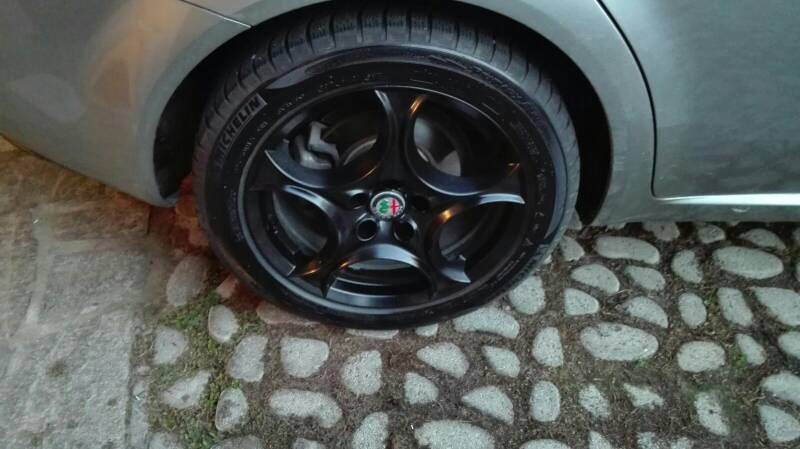 Plasti Dip - Cerchio in lega da NERO OPACO a NERO LUCIDO - Come fare by  DipYouCar.it 