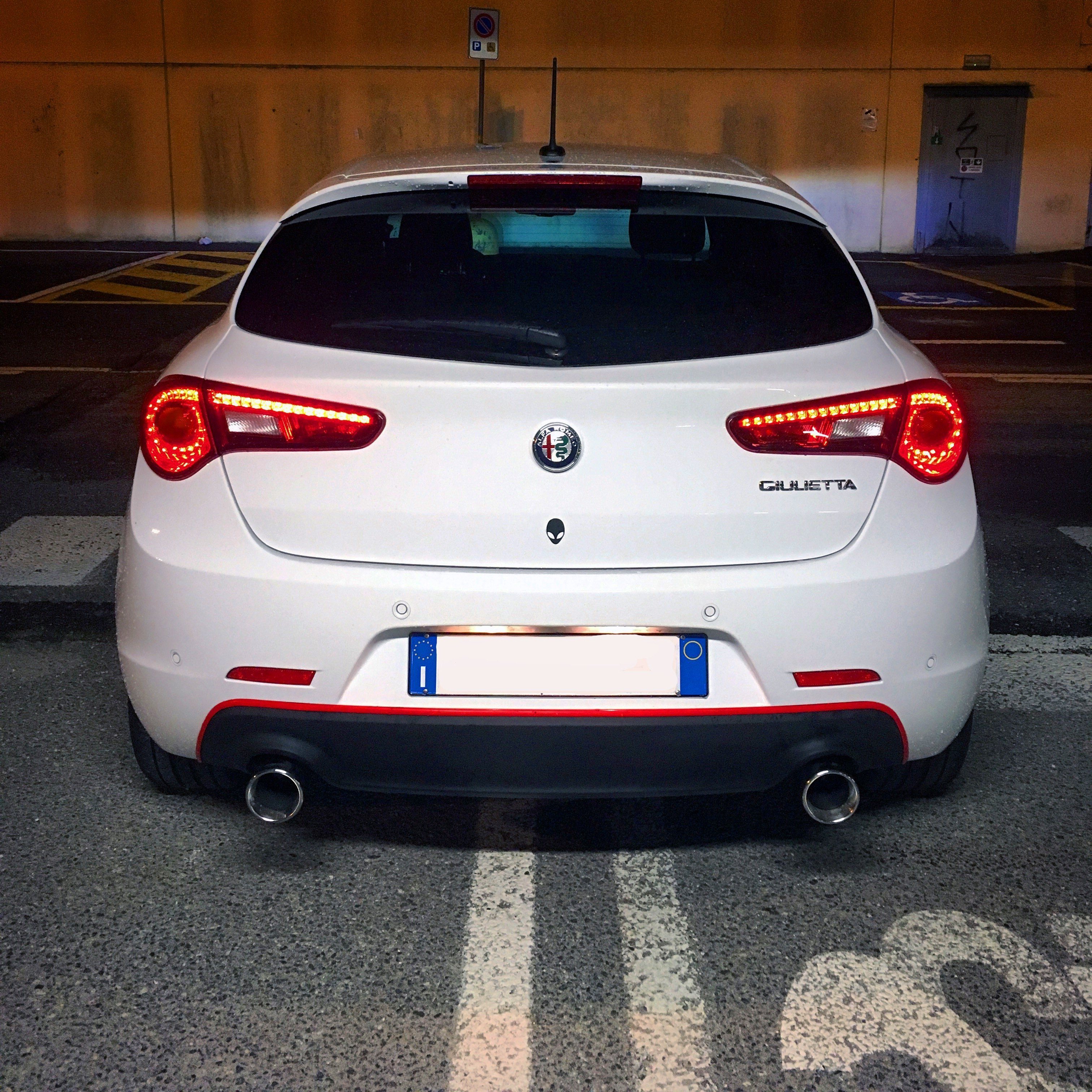 Striscia per Paraurti Anteriore ROSSO Per Alfa Romeo Giulietta