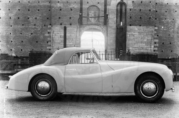 1942-Alfa-Romeo-6C2500-Super-Sport-PininFarina-Cabriolet-1.jpg