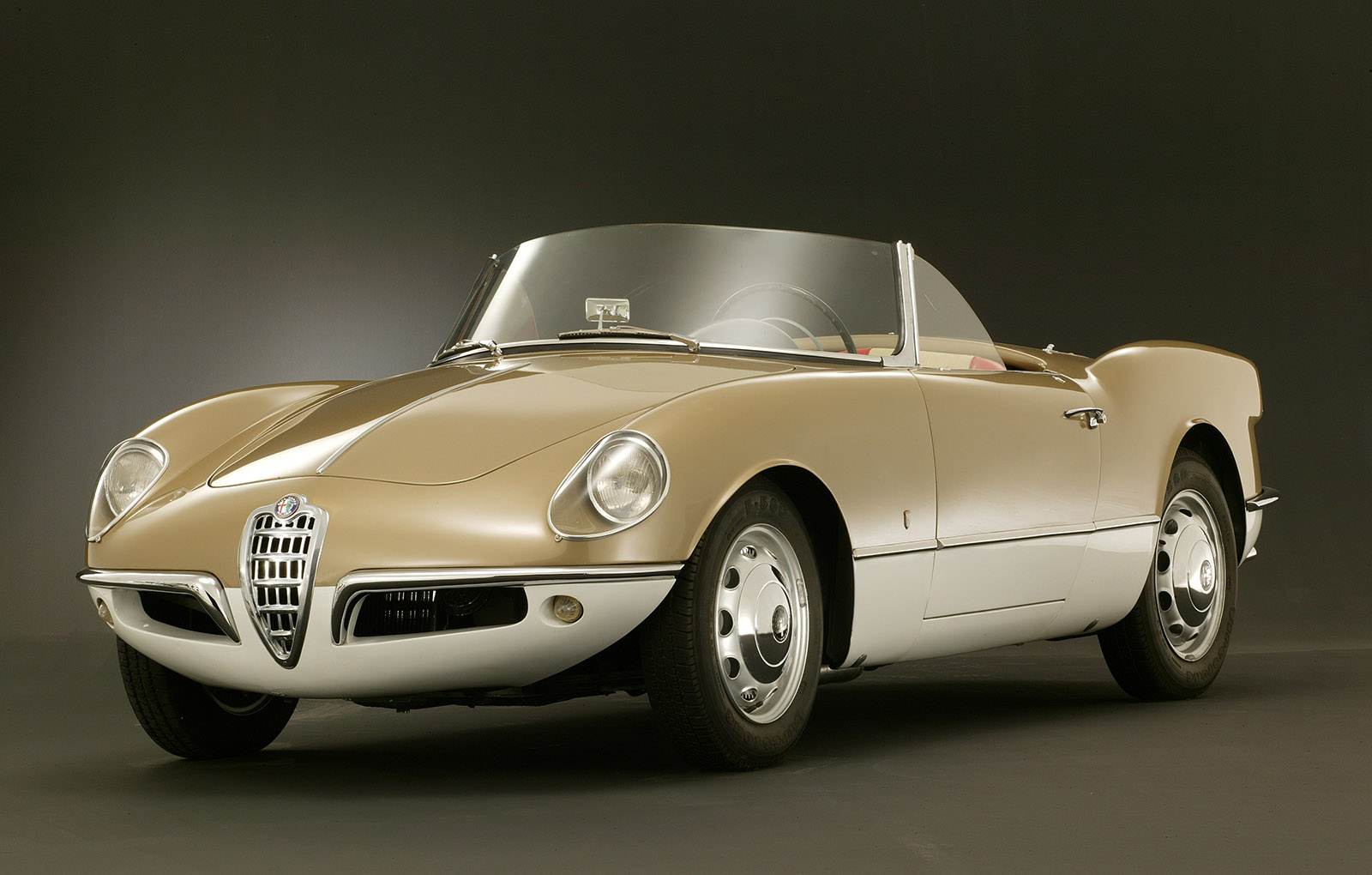 1956_Bertone_Alfa-Romeo_Giulietta_Spider_Prototipo_01.jpg