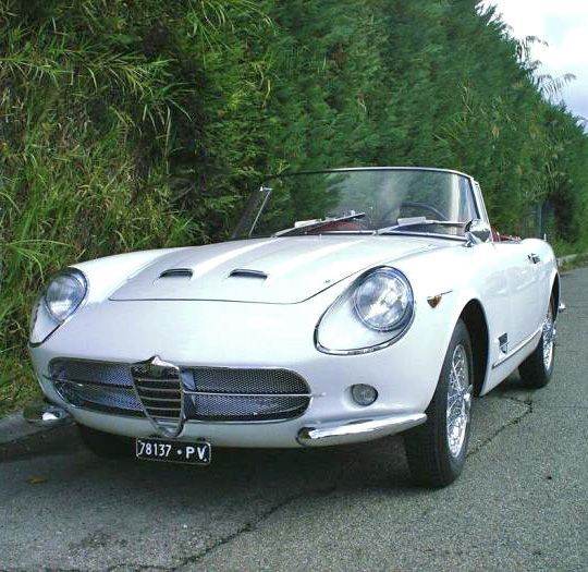 1961 AR 2000 Spider-01.jpg