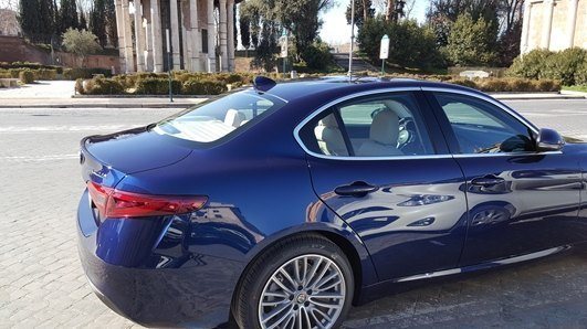 Alfa Romeo Giulia 2 0 Tb 200cv At8 Super Blu