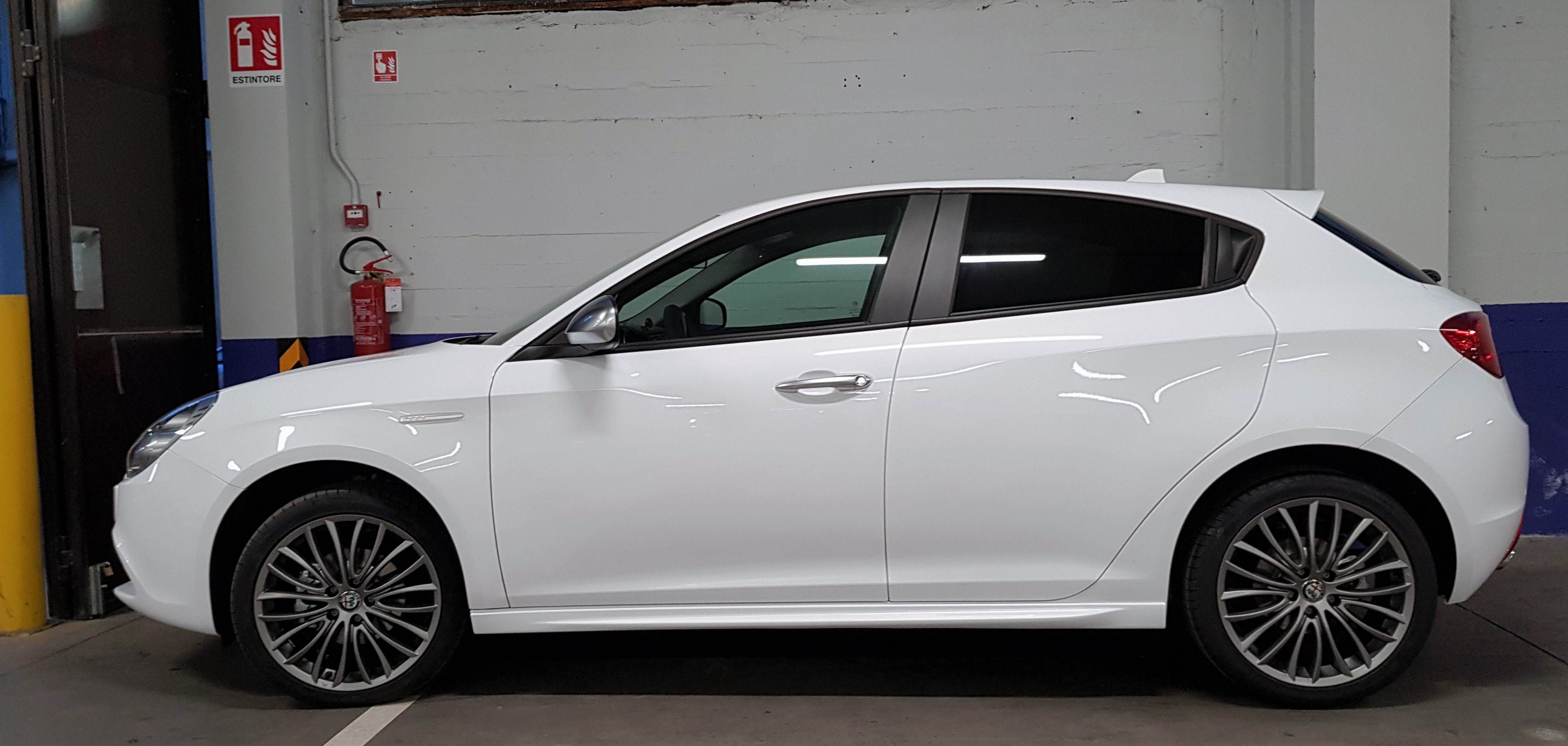 Alfa Romeo Giulietta 1 4 Tb 120cv Bianco Alfa My16