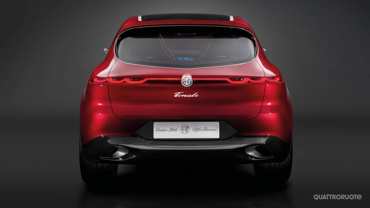 2022-Alfa-Romeo-Tonale-serie-concept-confronto-12.jpg.jpg