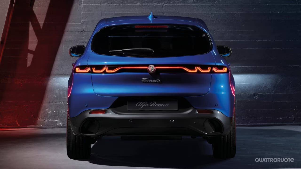 2022-Alfa-Romeo-Tonale-serie-concept-confronto-13.jpg.jpg