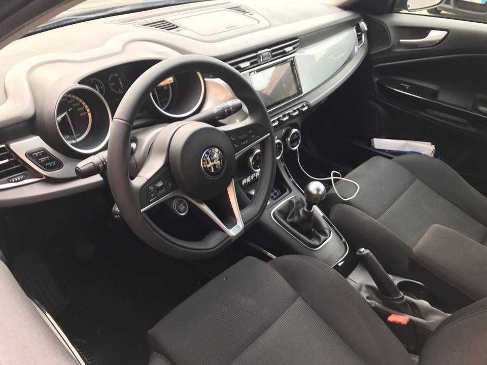 Volante Giulietta Con Giulia Club Alfa Forum Alfa Romeo