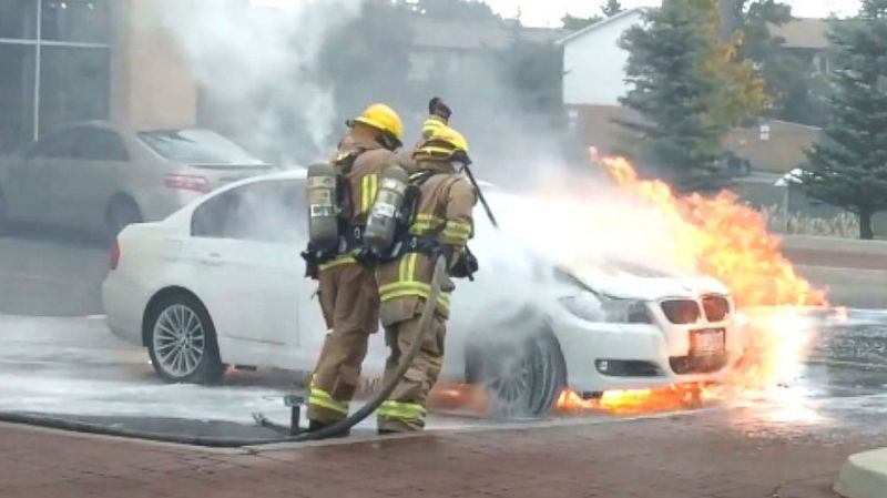 22699-bmw_incendio_motore.jpg