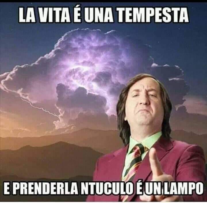 5o9gi35b46-antonio-albanese-la-vita-e-una-tempesta-e-prenderla-ntuculo-e-un-lampo-io-samai_b.jpg