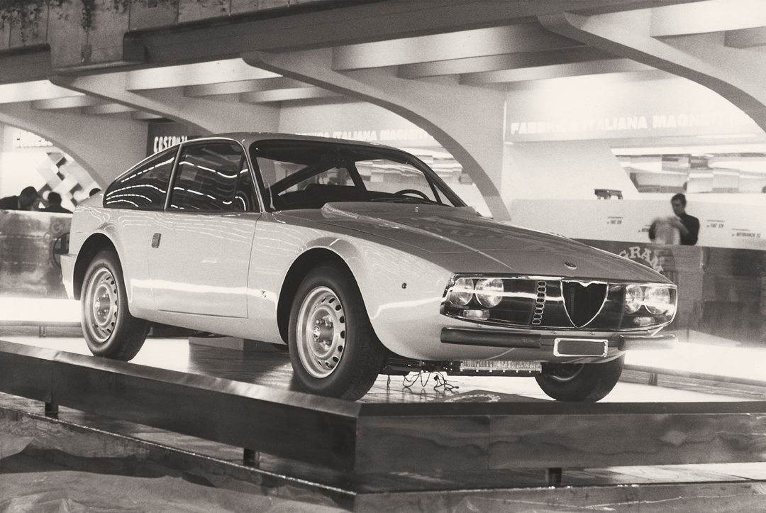 69AlfaRomeoGT1300JuniorZ_01.jpg