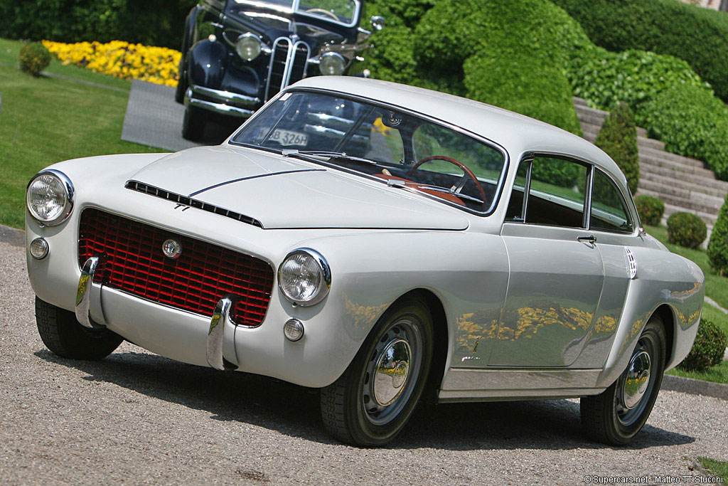 7098504alfa-romeo-1900-1952-7.jpg