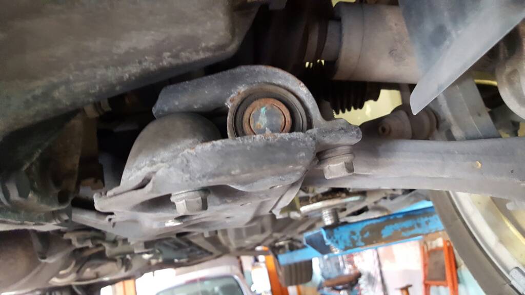 alfa 156 lift point 2.jpg