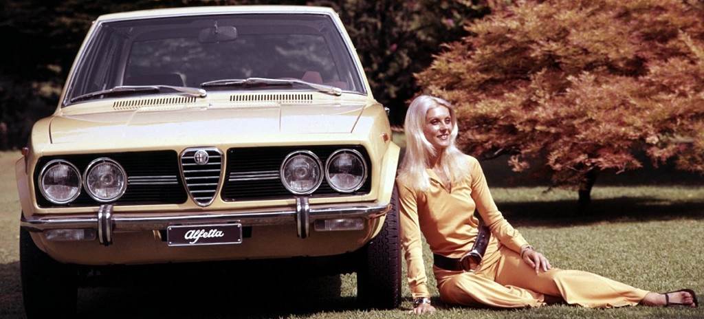 alfa alfetta gialla2.jpg