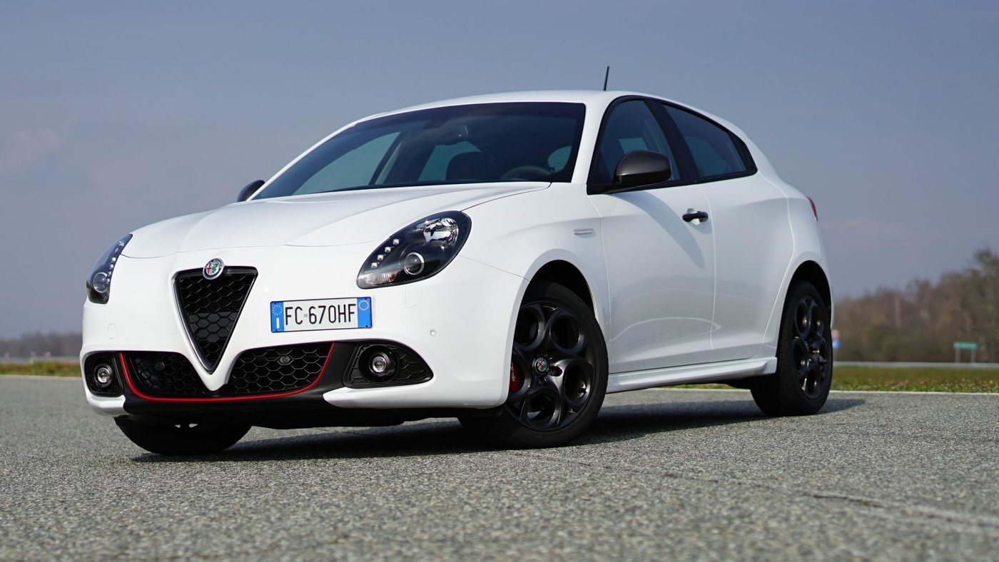 ALFA GIULIETTA.jpeg