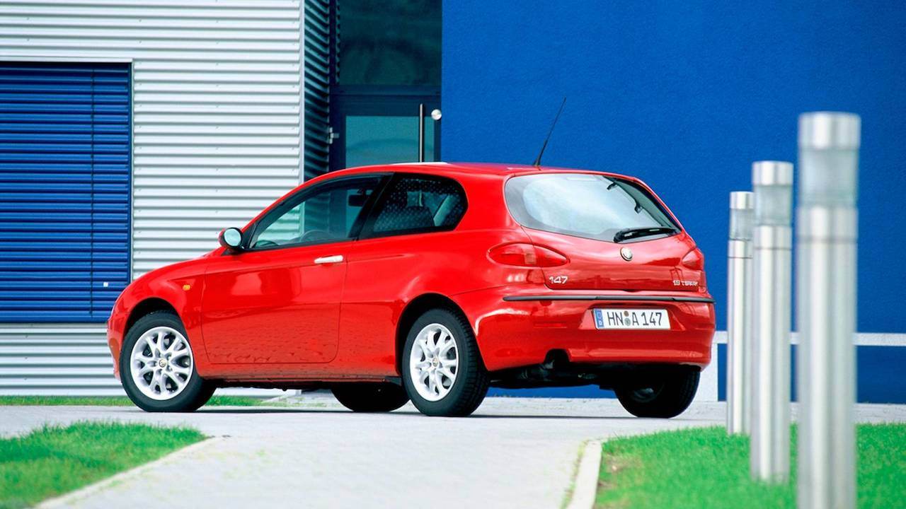 alfa-romeo-147-le-foto-storiche2.jpg