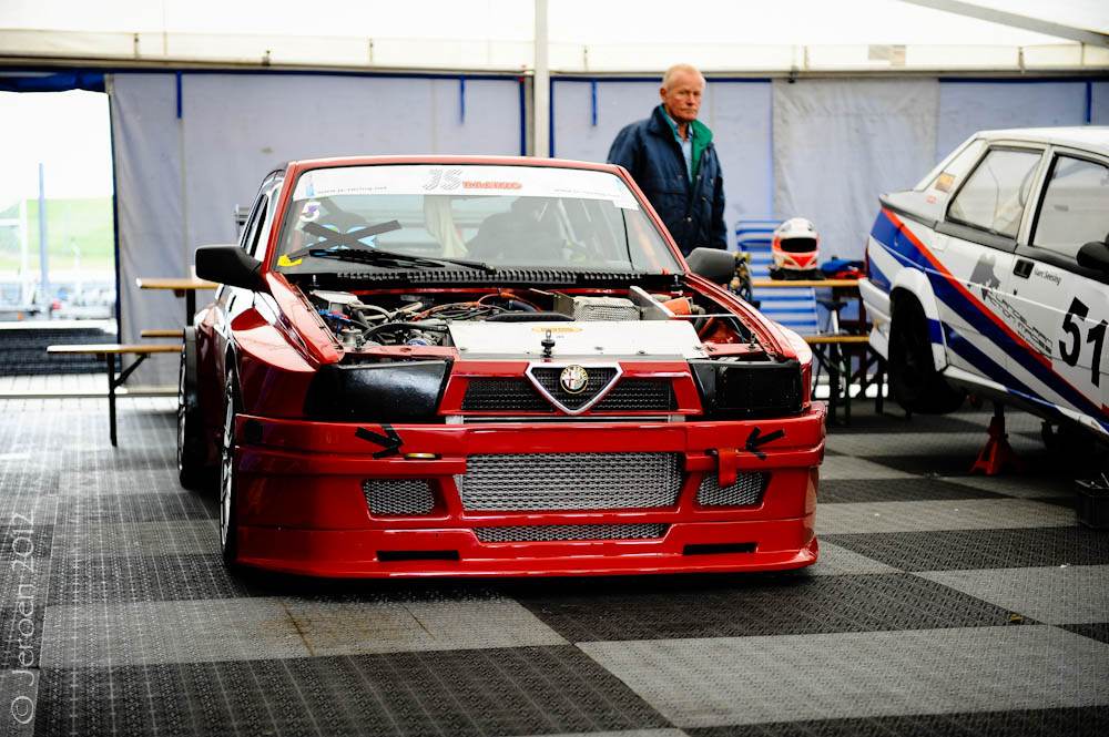 Alfa-Romeo-75-IMSA.jpg