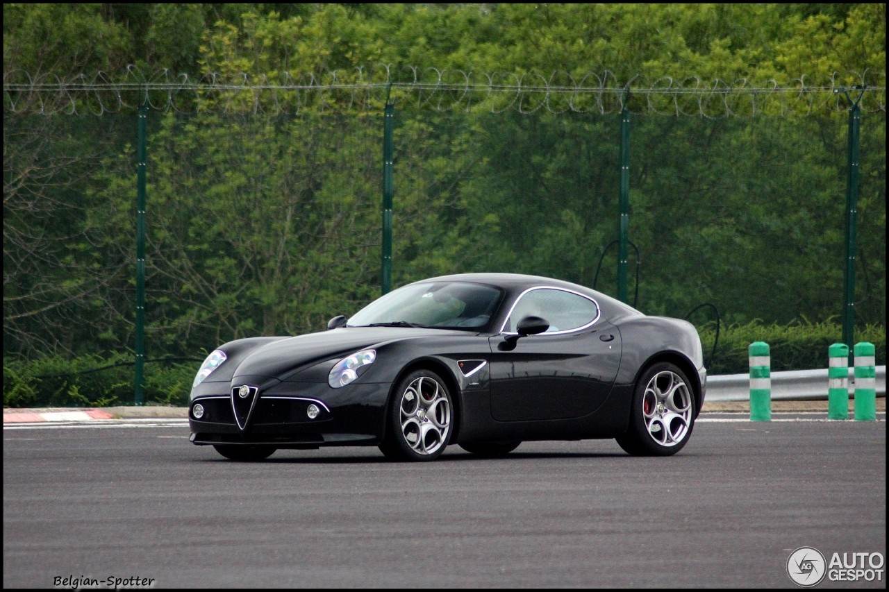 alfa-romeo-8c-competizione-c754319052017232531_1.jpg