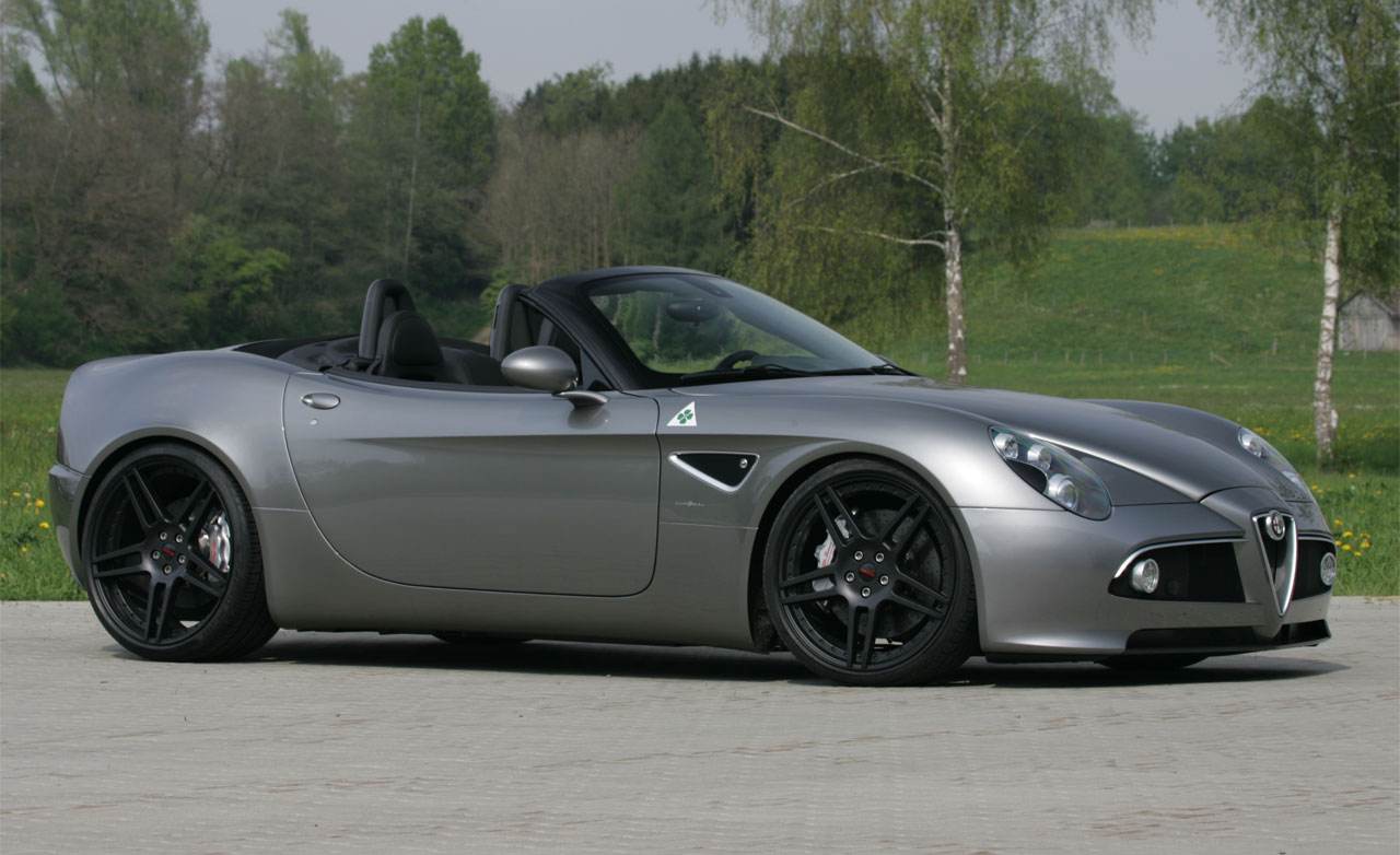 alfa-romeo-8c-competizione-wallpapers-31775-3951870.jpg