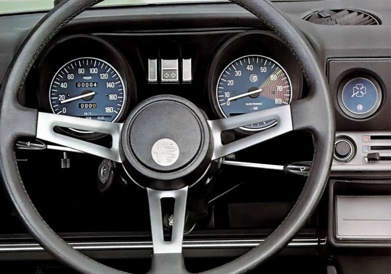 alfa-romeo-alfasud-ti-901-strumentazione.jpg