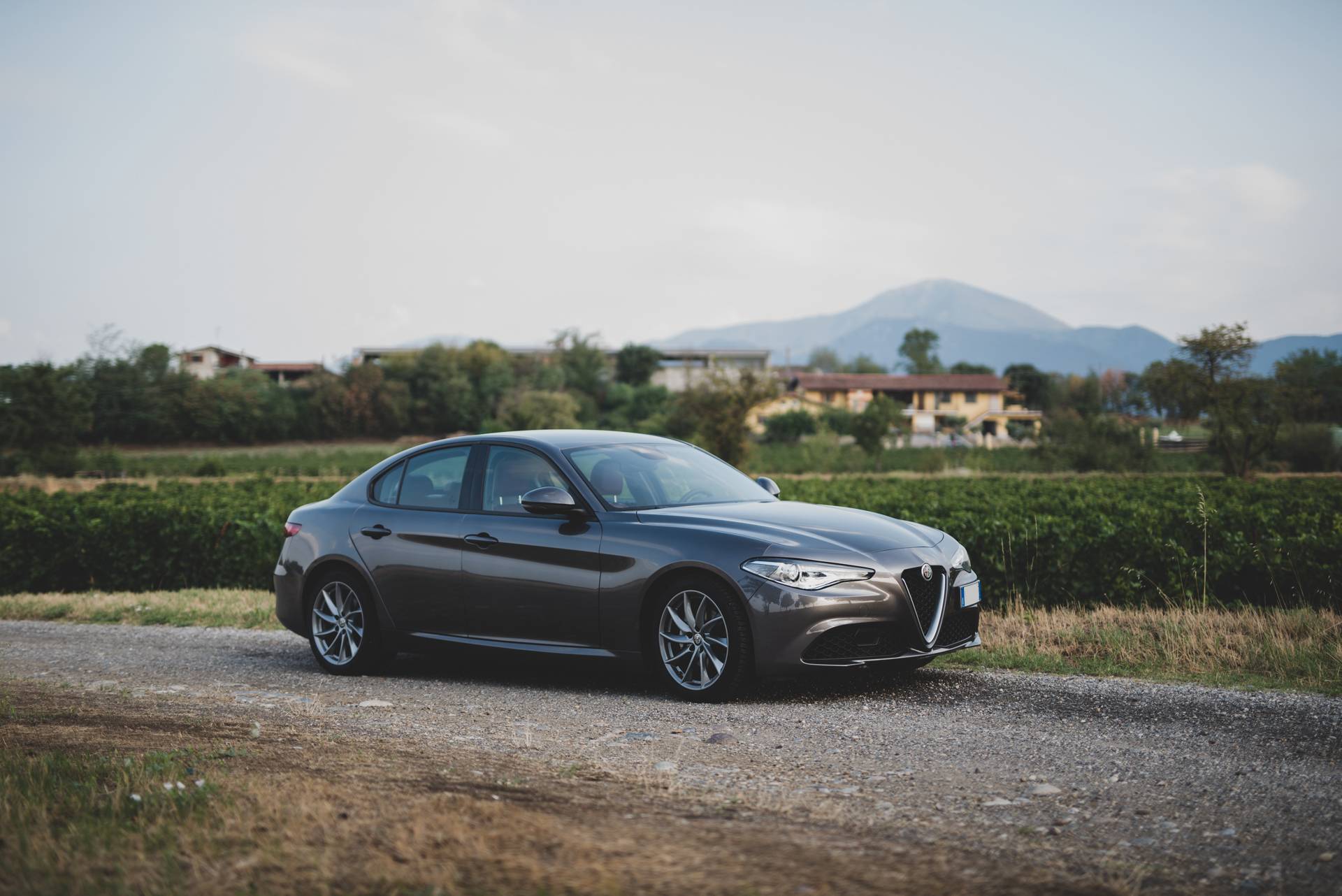 Alfa Romeo Giulia-011174.jpg