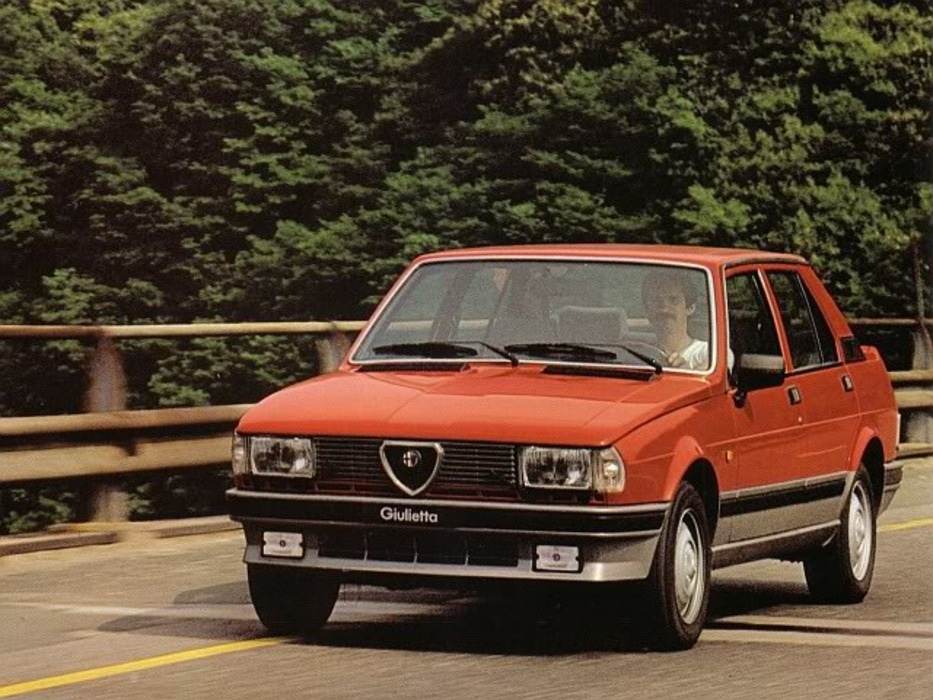Alfa-Romeo-Giulietta-Jensen-18.jpg