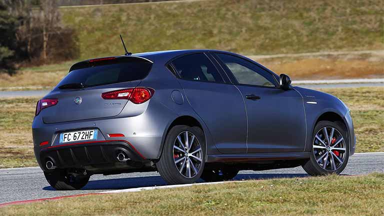 alfa-romeo-giulietta-m-03.jpg