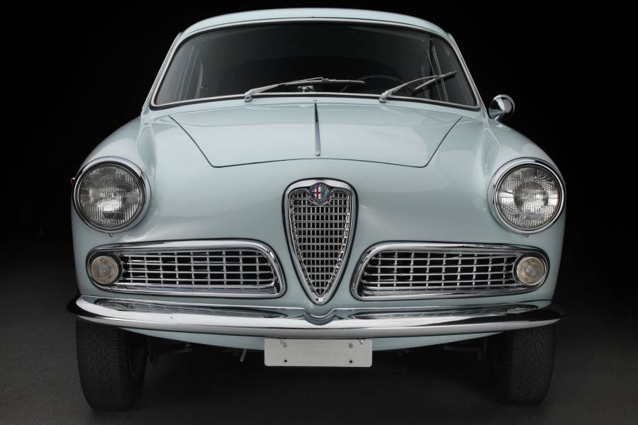 Alfa-Romeo-Giulietta-Sprint-Veloce-OA-front-900x600.jpg