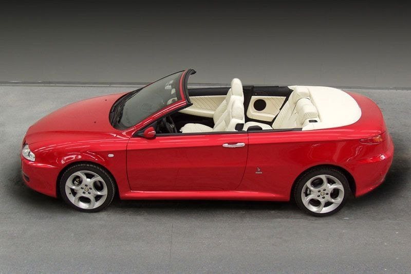 Alfa-Romeo-GT-Cabrio-Bertone.jpg
