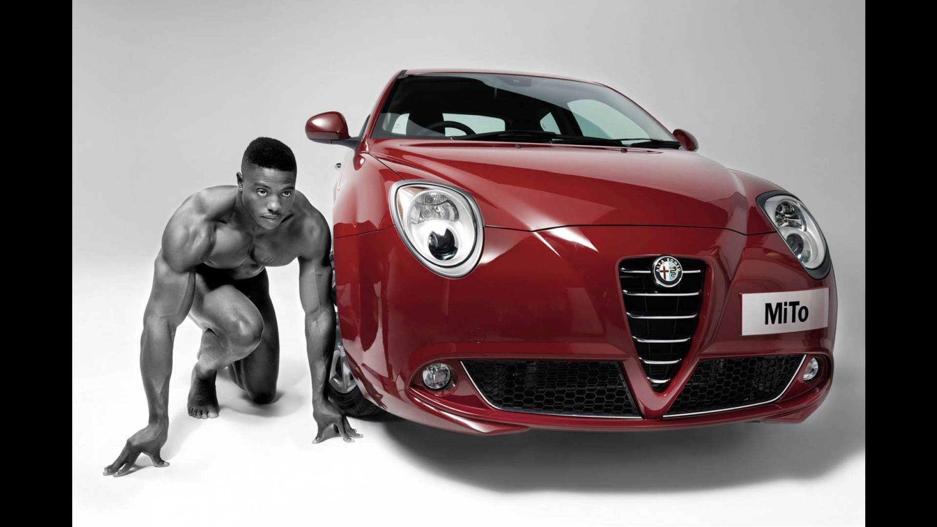 alfa-romeo-mito-sprint-posa-con-gli-atleti.jpg
