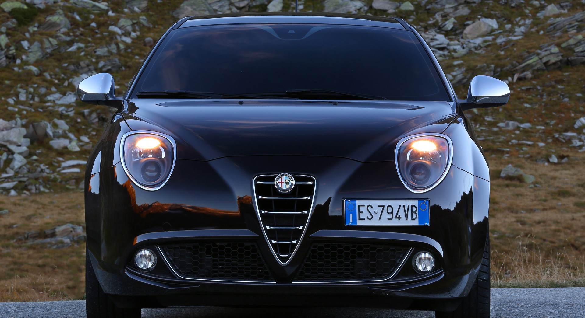 alfa-romeo-mito-wallpaper-light.jpg