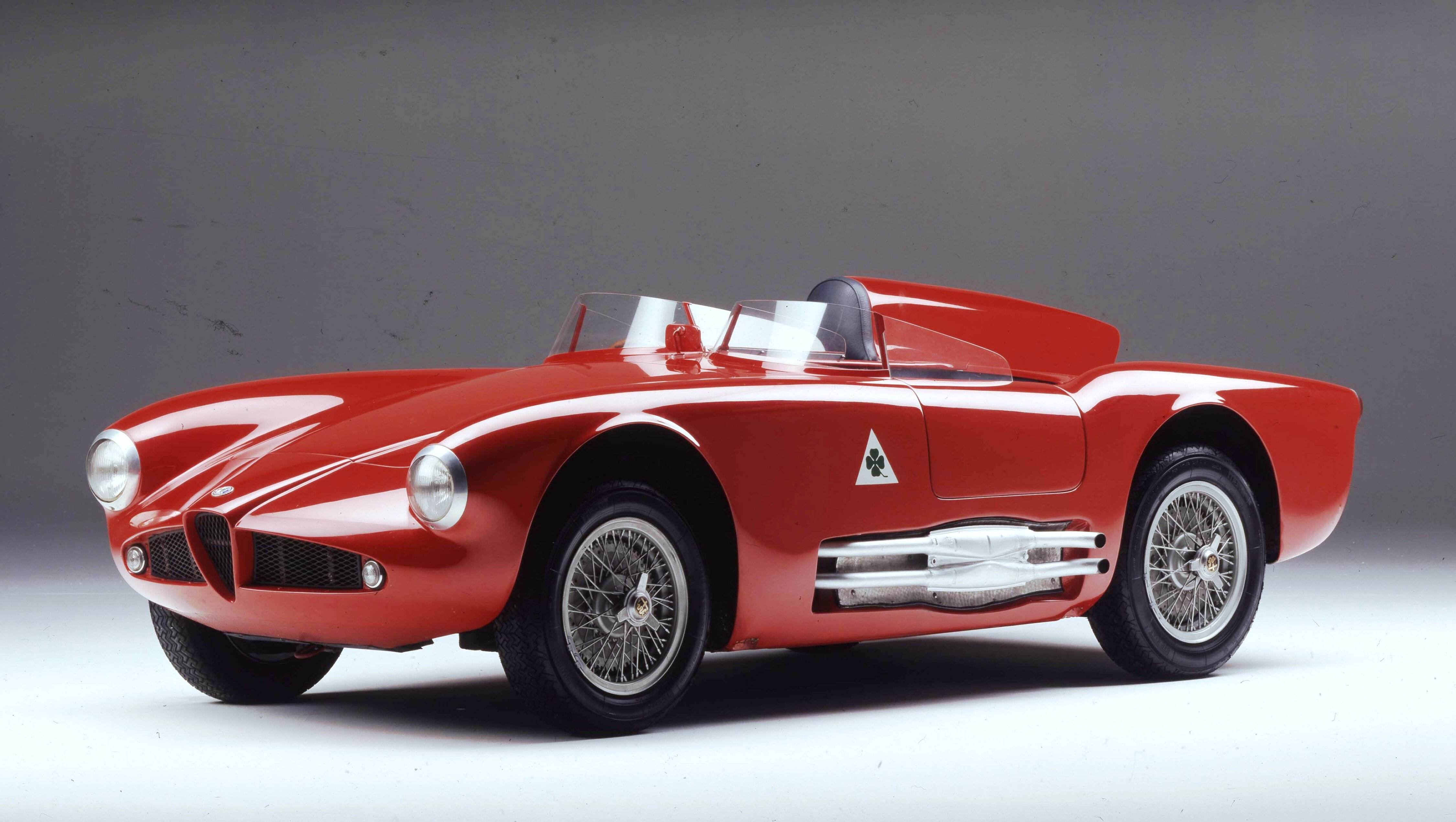 alfa-romeo-regina-della-mille-miglia-2015-150511_alfa_romeo_750-competizione-19551.jpg