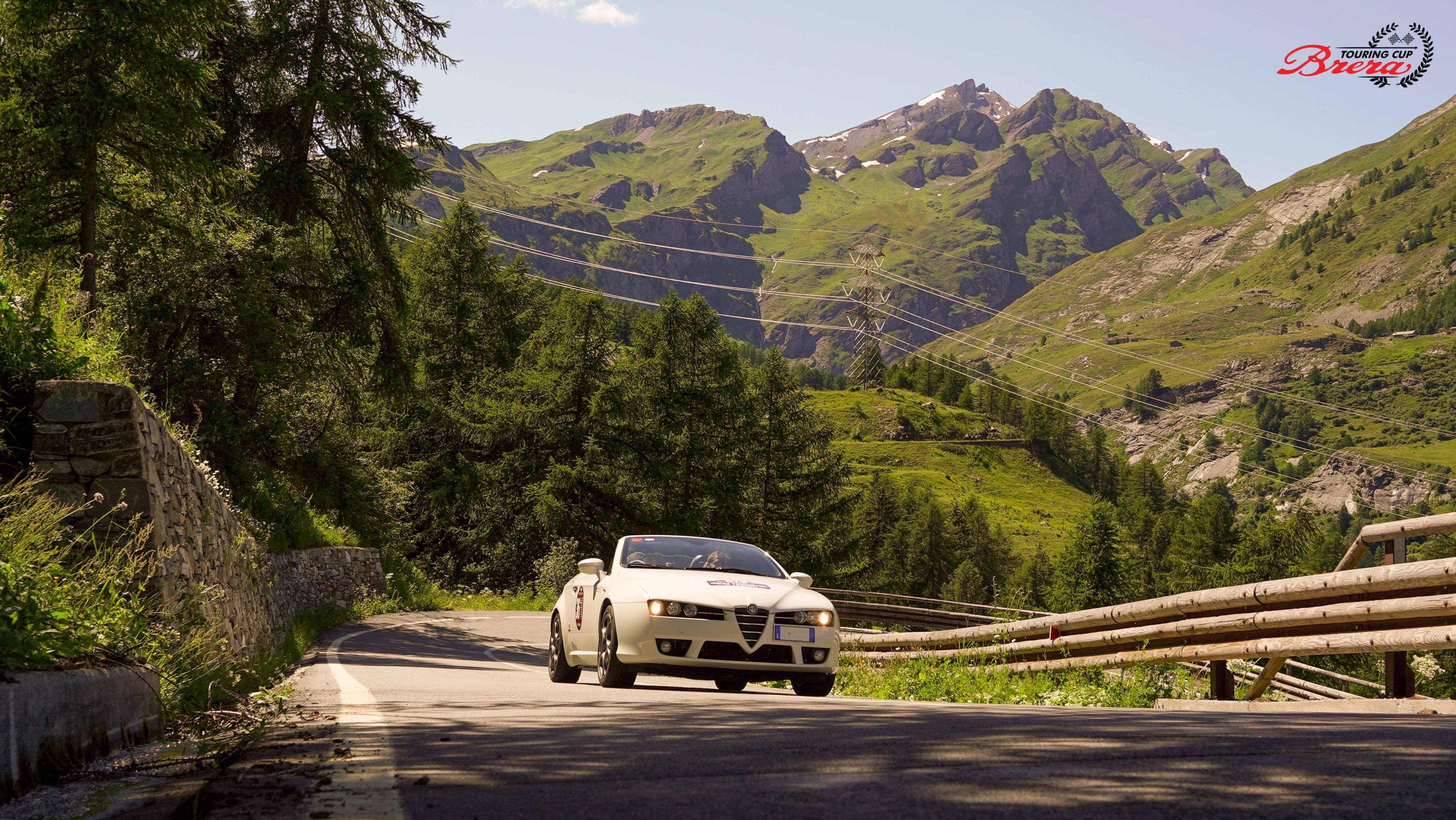 Alfa Romeo Spider Q4 - BTC IV -  Piccolo San Bernardo climb up 09.07.2021.jpg