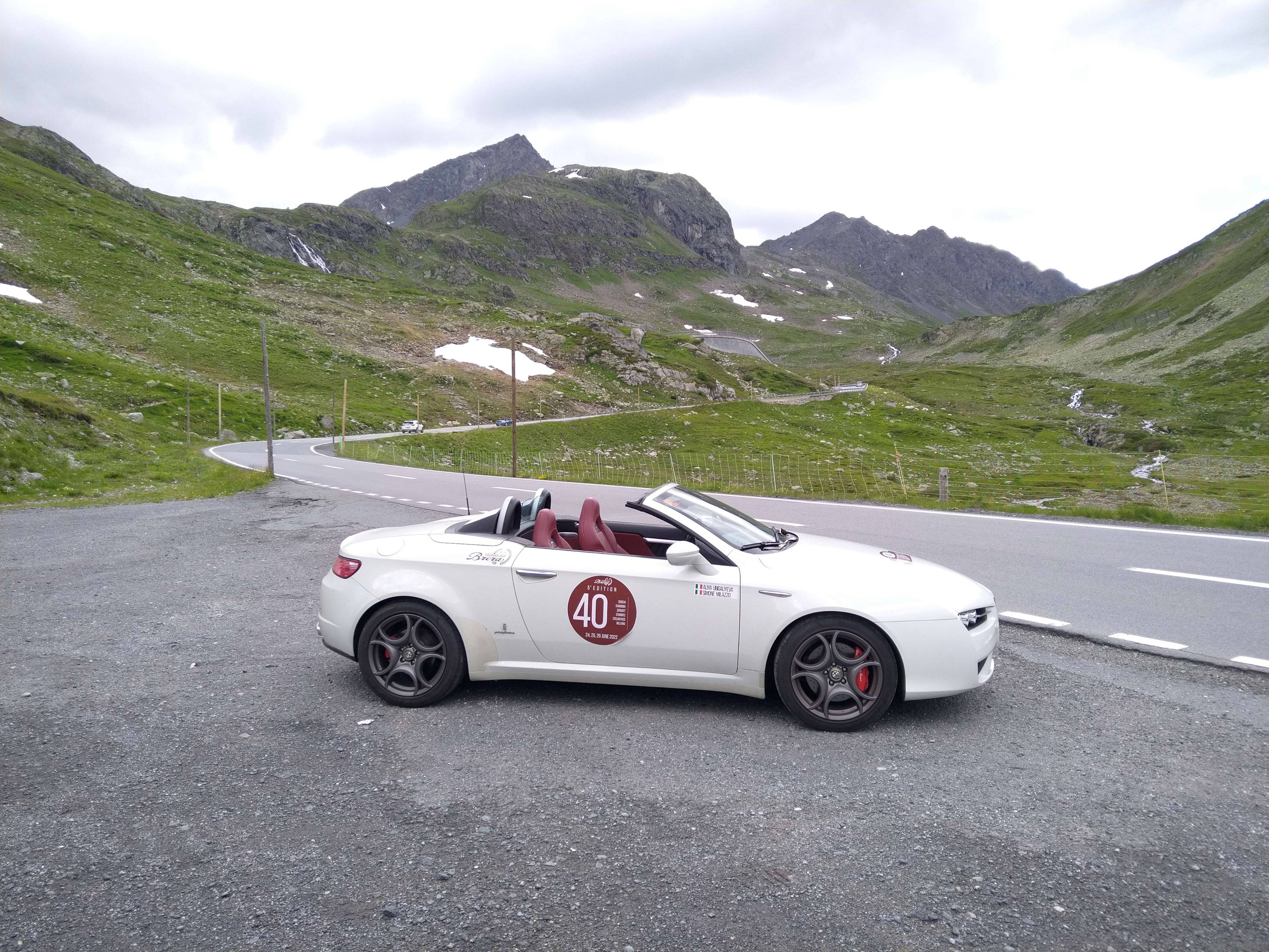 Alfa Romeo Spider Q4 - Fluela Pass 2.jpg