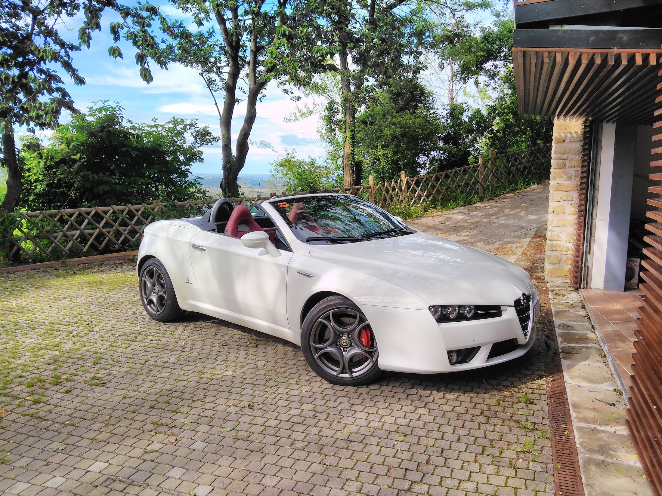 Alfa Romeo Spider Q4.jpg