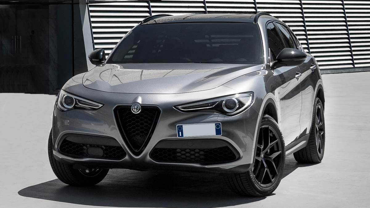 alfa-romeo-stelvio-b-tech-2018-promo[1].jpg