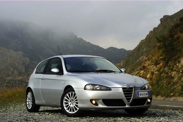 alfa-romeo147-01.jpg