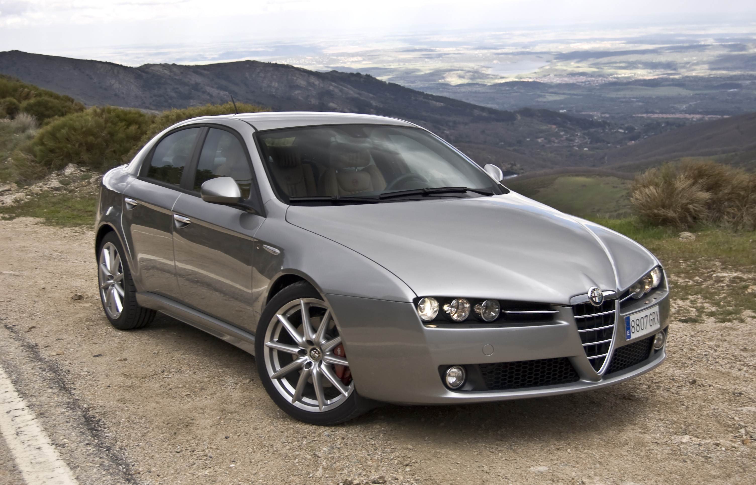 Alfa_159_grey.jpg