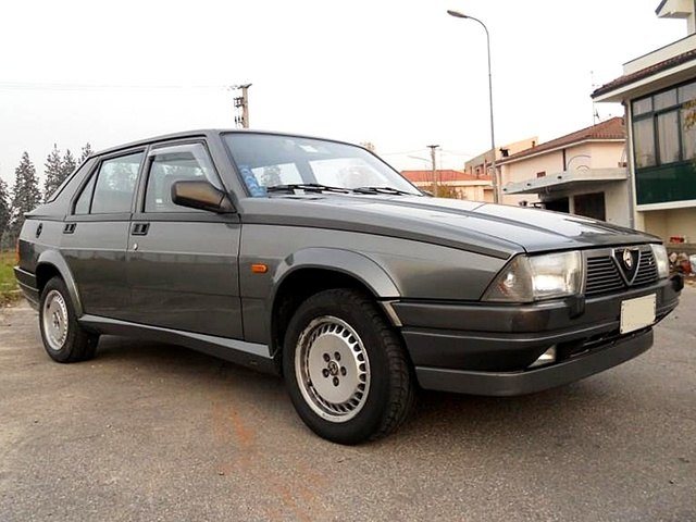 alfa_75_twin_87_2.jpg