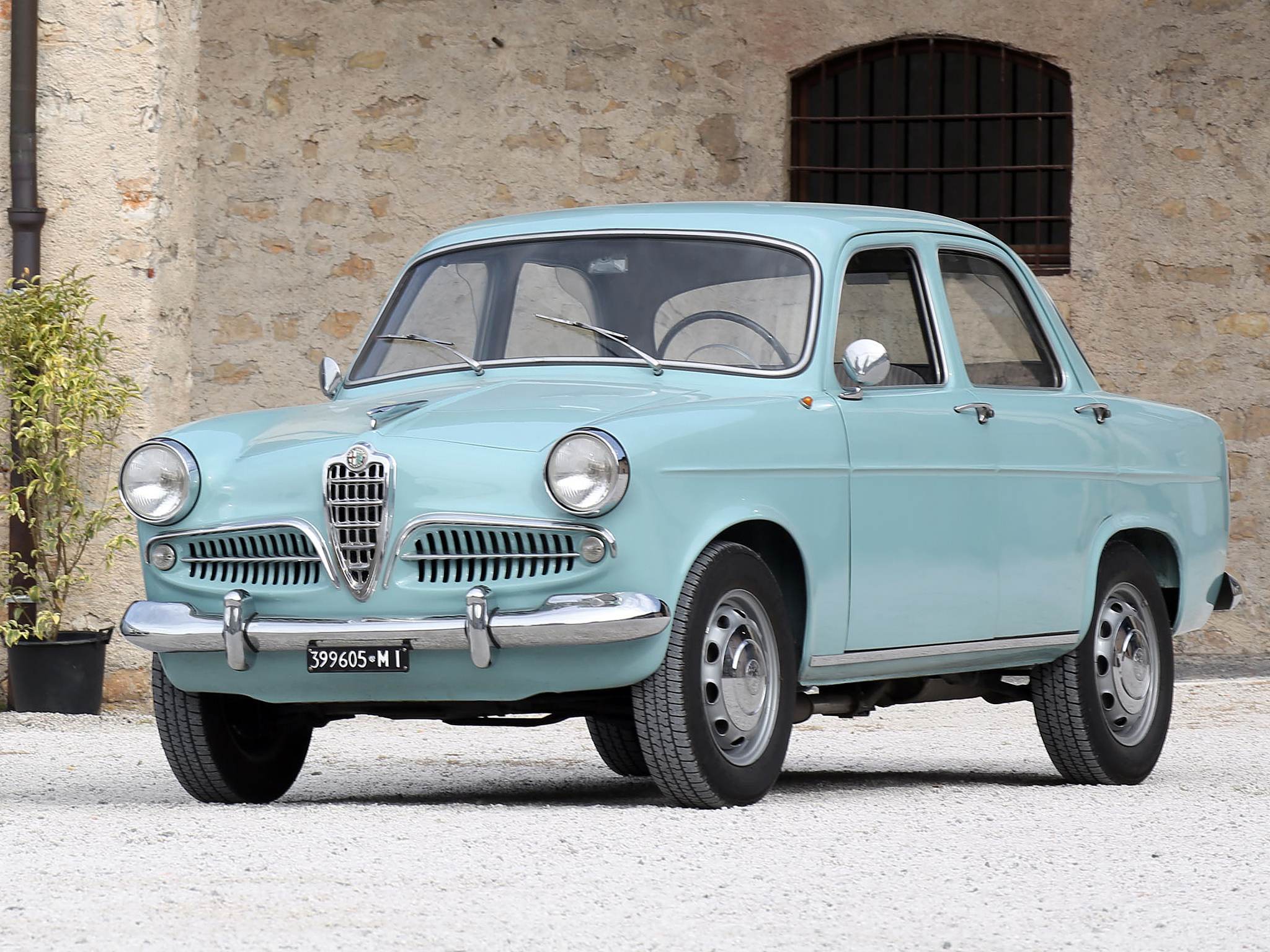 alfa_romeo_giulietta_berlina_3.jpeg