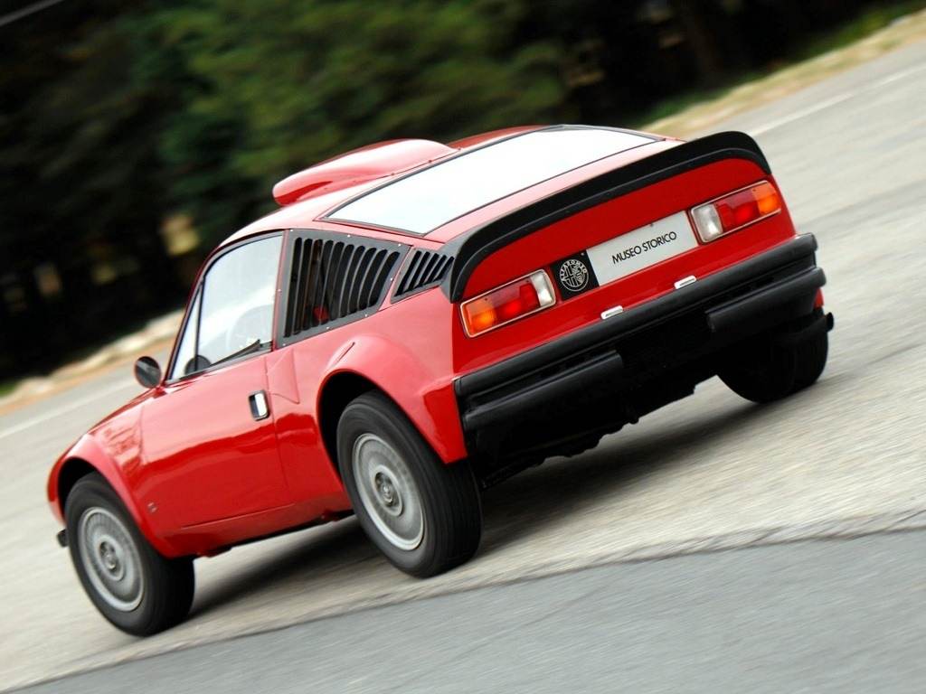 alfa_romeo_gt_2000_junior_z_periscopica_2.jpg