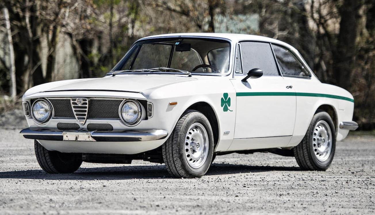 alfa_romeo_gta_1300_junior_stradale_01.jpg