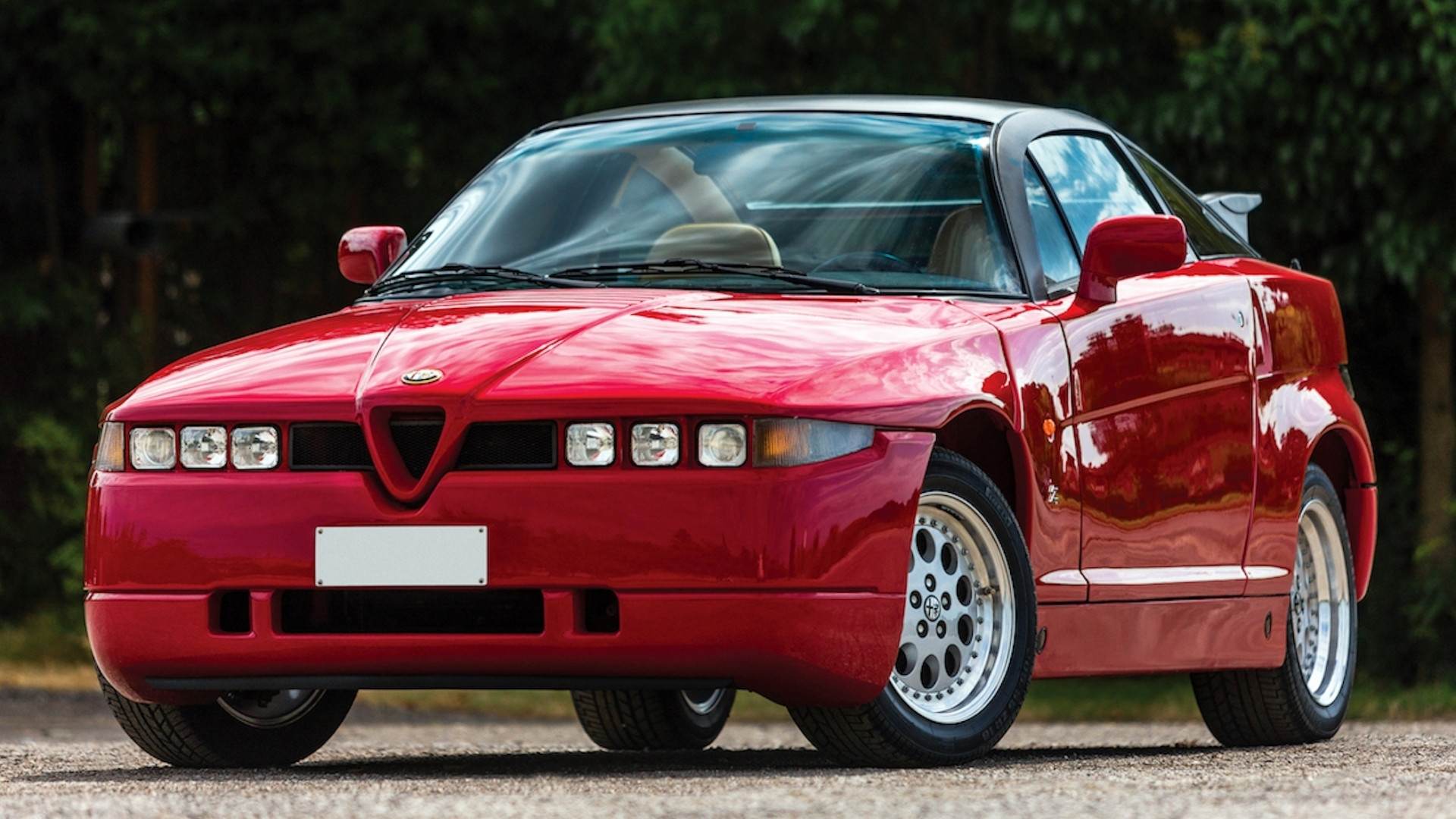 copertina-alfa-romeo-sz-la-chiamavano-mostro.jpg