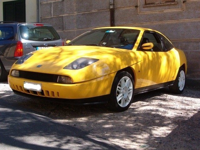 coupèyellow1.jpg