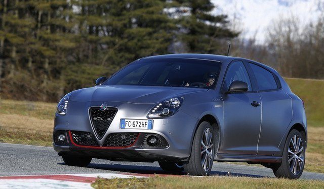 Giulietta1_horizontal_lancio_sezione_grande_doppio.jpg