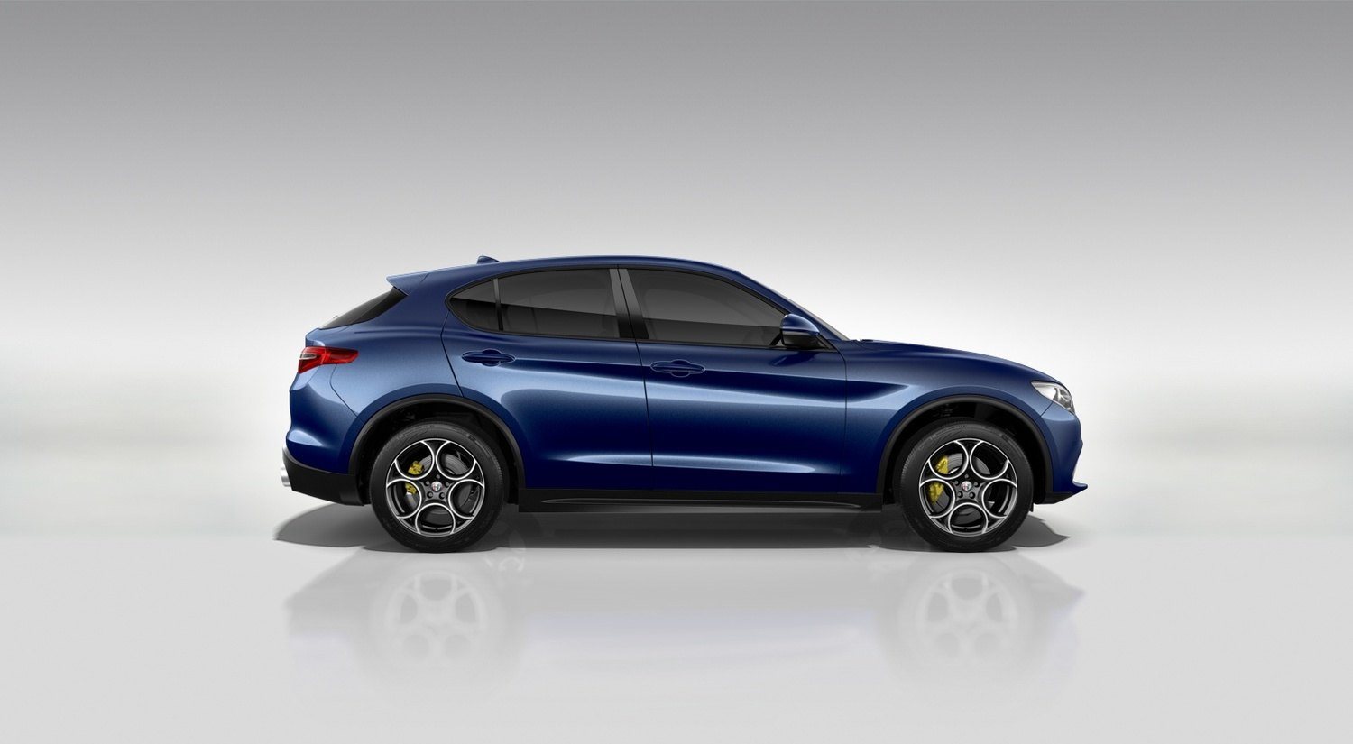 GX4,HAF,JKJ,JRC,LA1,RAP,RB5,RCH,RS3,RS9,XAN&skipReconcile=true&seat=410&wheel=5EV&pack=M4,95E,9N.jpg