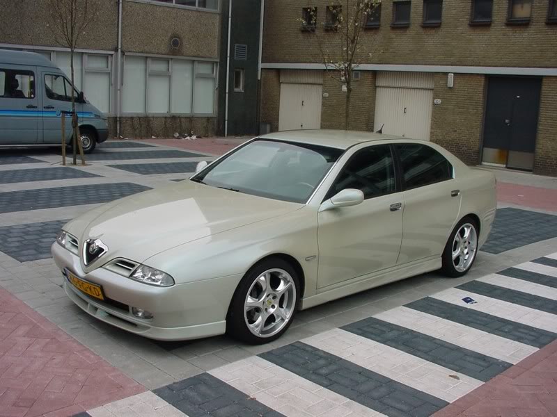i115.photobucket.com_albums_n308_alfa121_140_128_20Tjeerd_20070324Spoilerset21.jpg