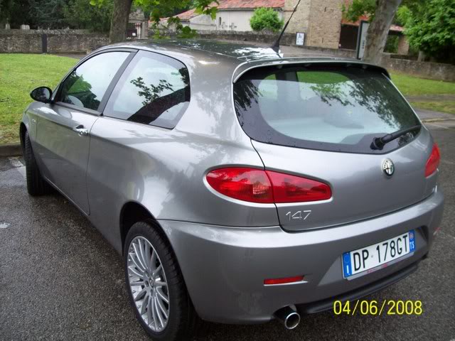 i251.photobucket.com_albums_gg300_mgrazia_2008_macchina159.jpg